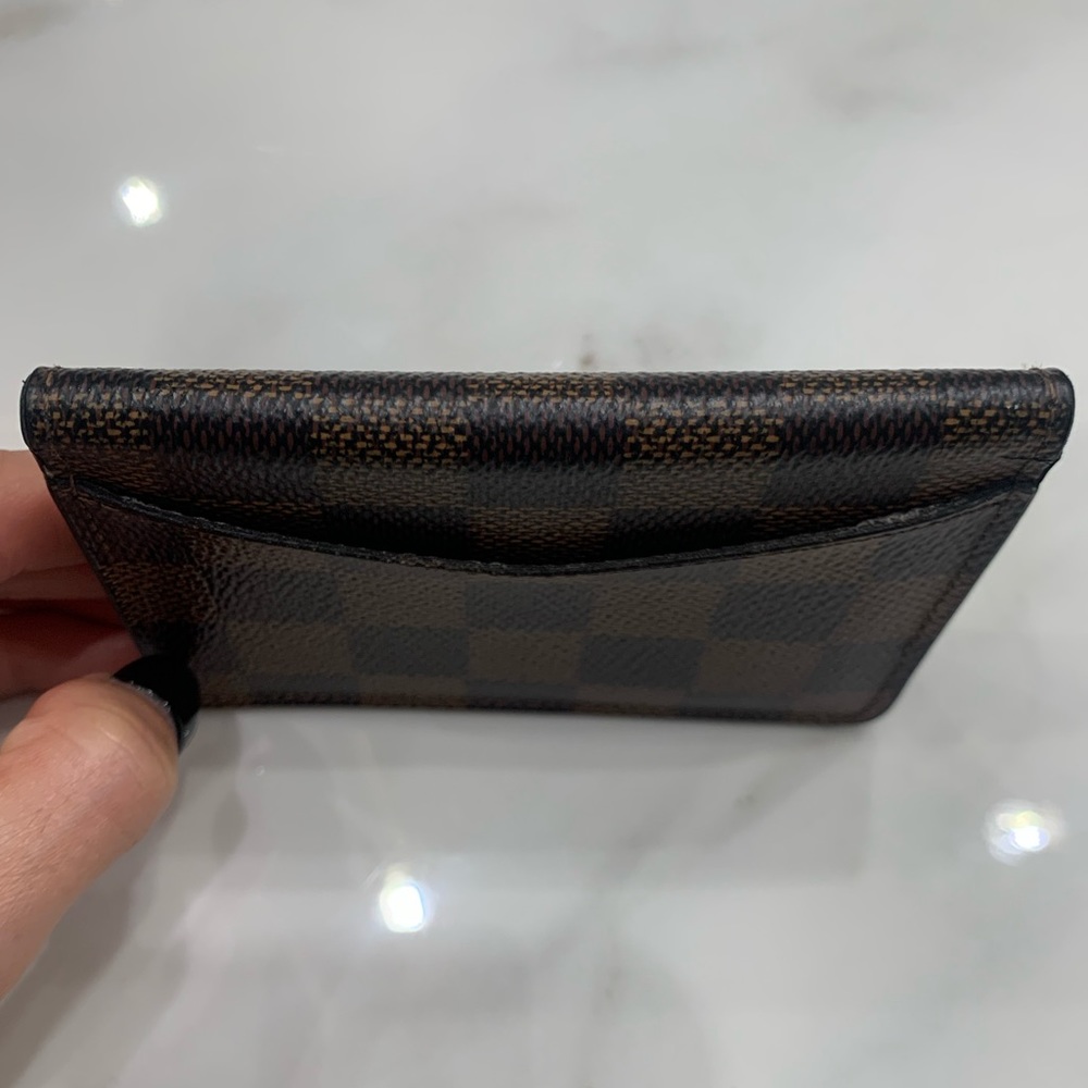 Louis Vuitton Card Holder - Picture 4 of 5